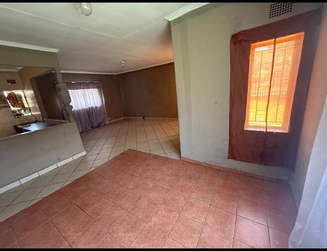3 BEDROOM HOUSE FOR SALE IN VANDERBIJLPARK CW 6